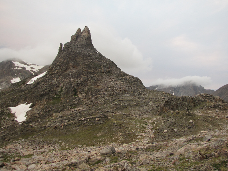Weather is turning nasty again. A summit attempt doesn't look promising at this point!