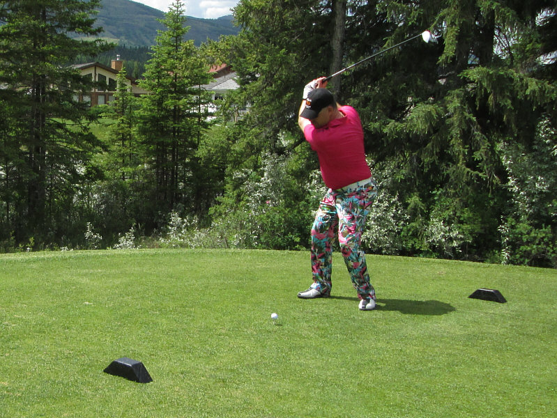 Last tee shot of the day--make it a good one!