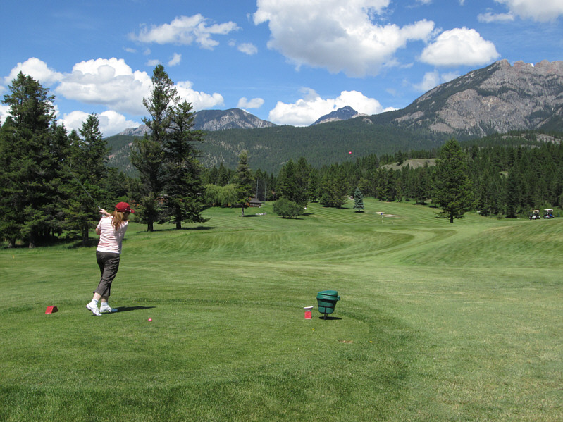 Seemed like they just shoehorned this unremarkable hole between Holes 4 and 6!