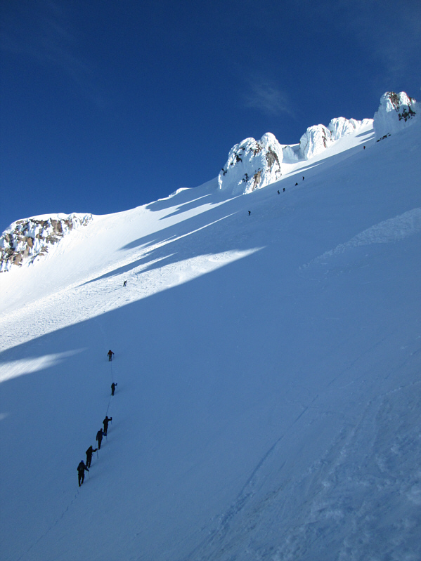 Someone in the roped team at left dropped their water bottle which disappeared into a fumarole!