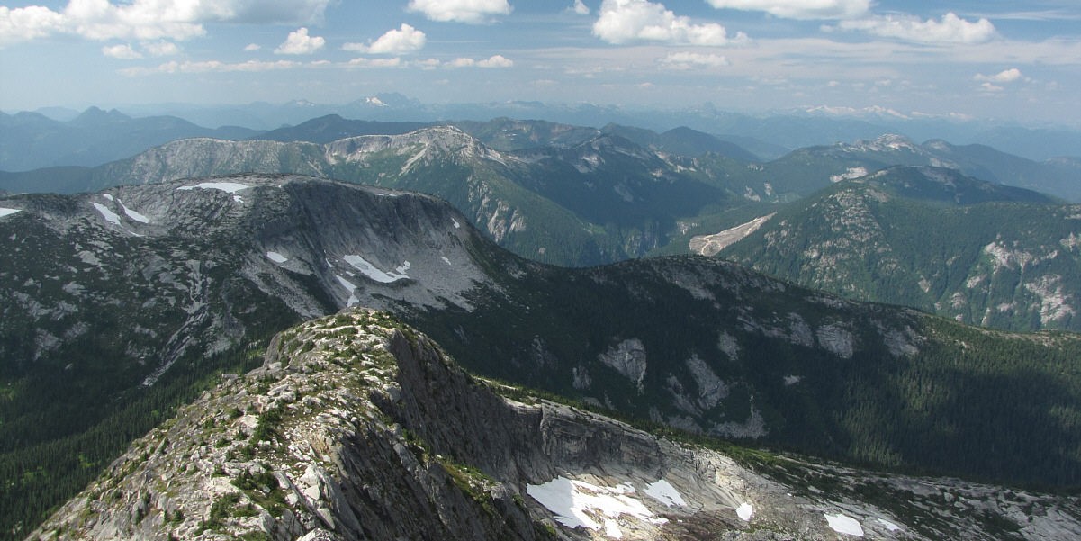 Those snowy peaks on the right horizon have piqued my interest.