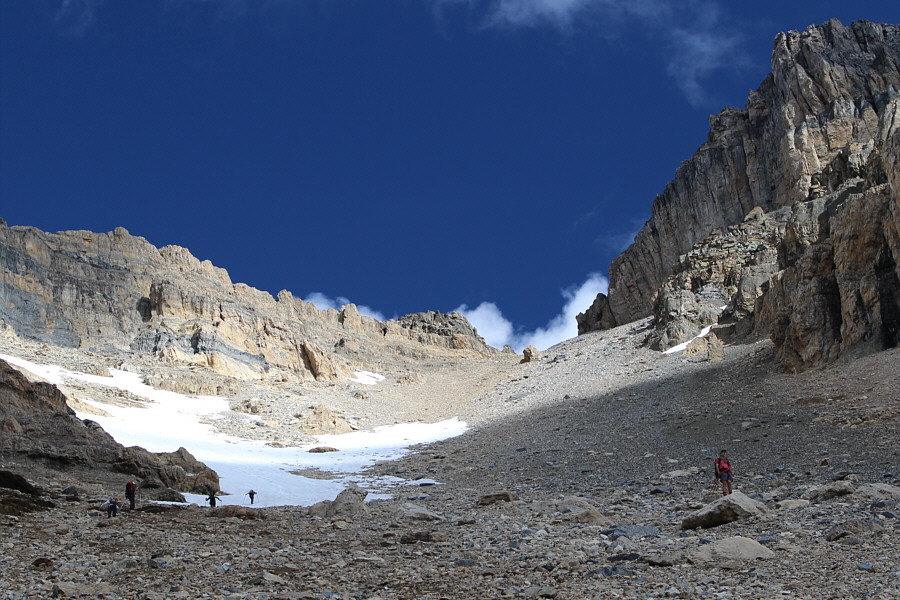 Wish there was more snow in this gully!