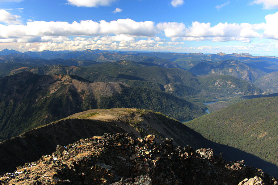 Tempting as it may be to descend this ridge, it is highly NOT recommended!