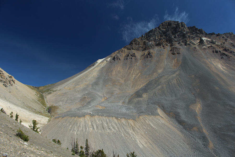 The southwest face of Leatherman Peak is an awesome sight!