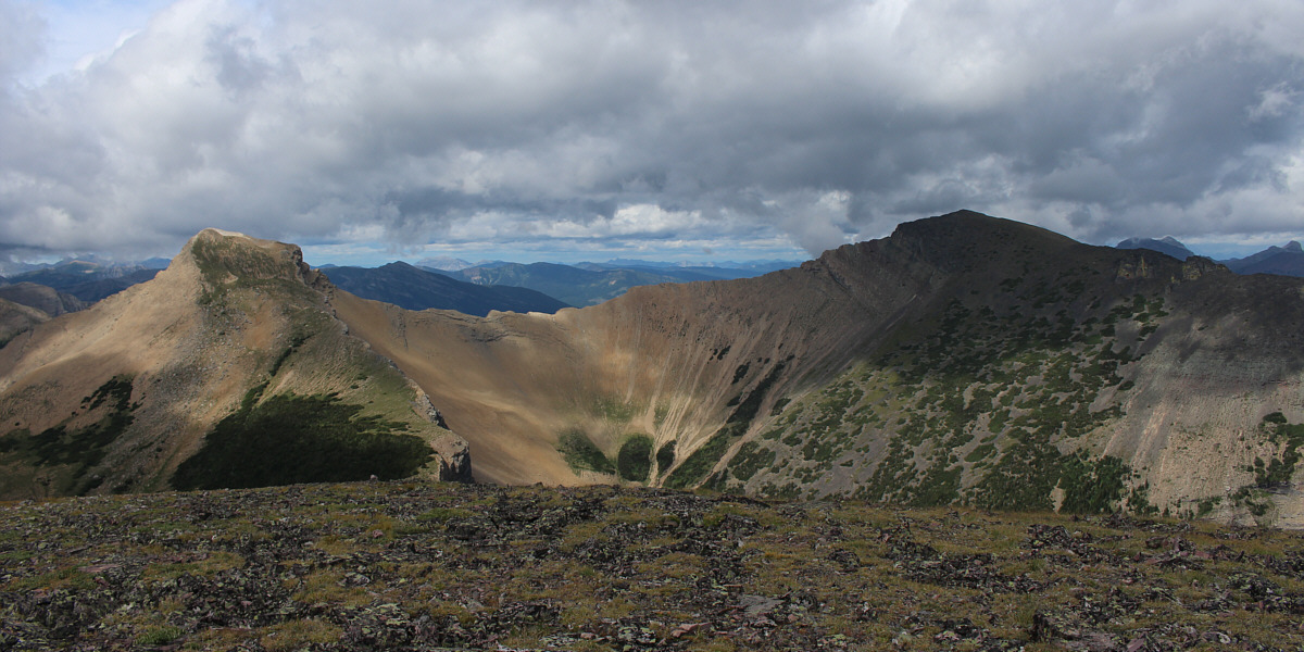 Do we really need to tag those other two peaks?