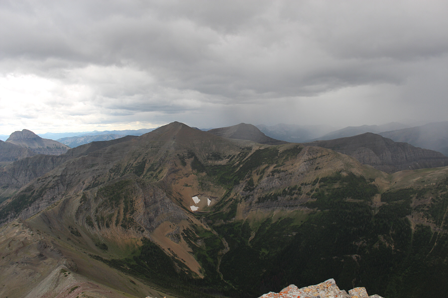 Hmmm...those clouds don't look very nice to the west...