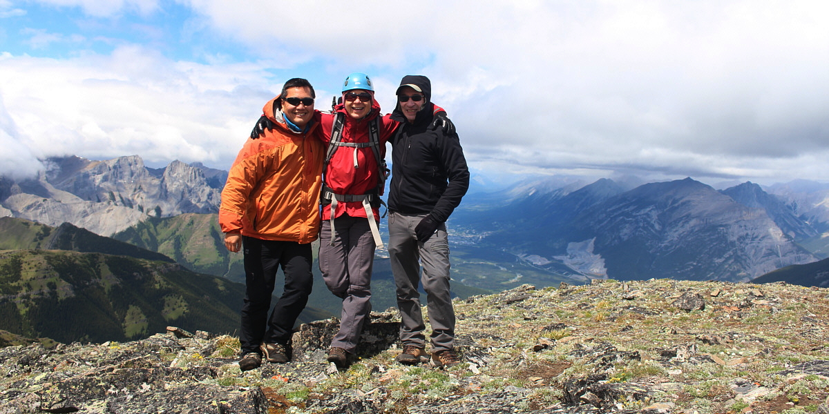 It looks like Bob and I are supporting an amputee!