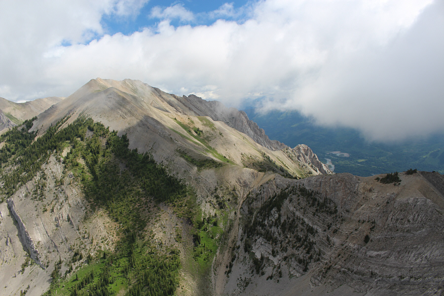 Looks easy enough...if we can get over to that ridge!