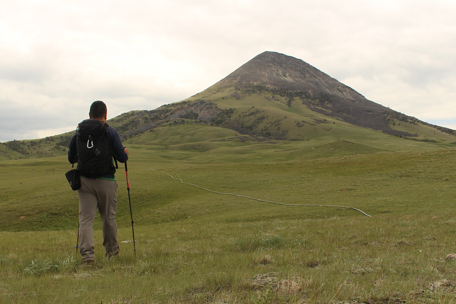 I think it's some sort of gas line since it ends at a locked hut further on.