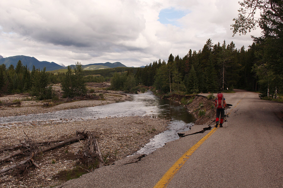 Hmmm...I've driven through far worse washouts than this...
