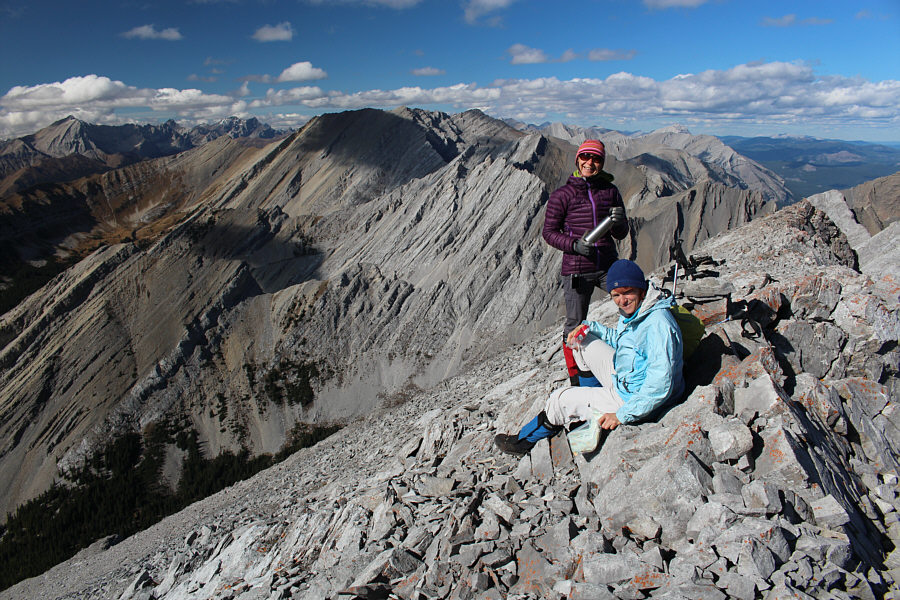 Góralu, czy ci nie żal; Góralu, wracaj do hal!
