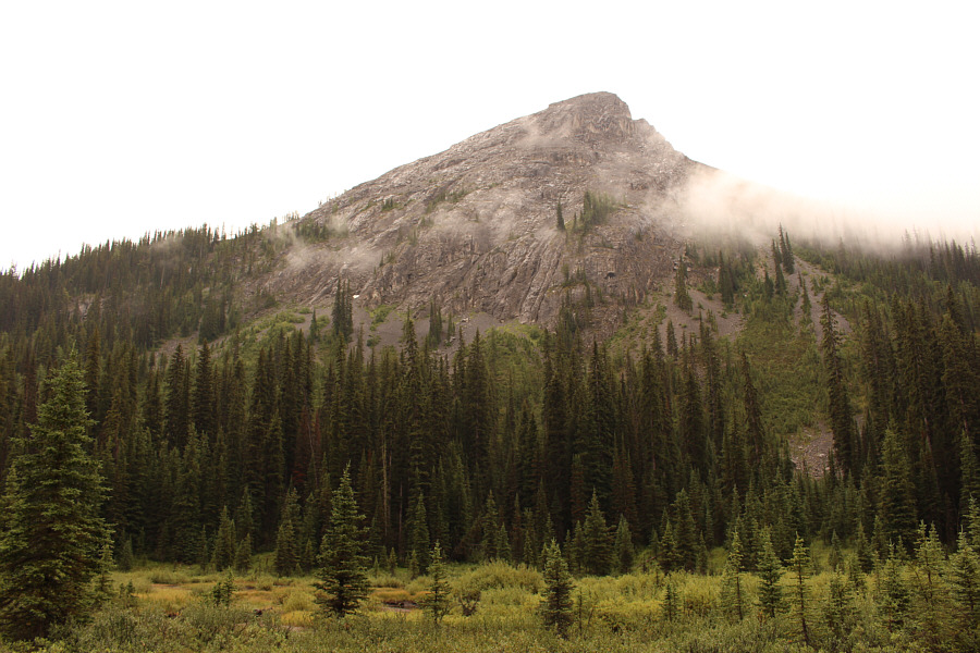 Not sure if it would be possible to climb or descend this end...