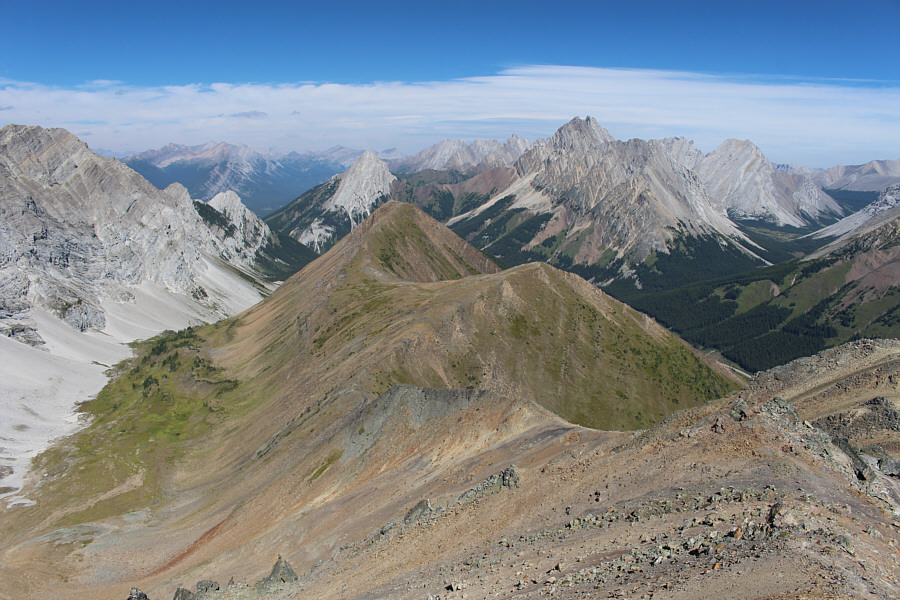 How could I even think of passing up a glorious ridge walk like this on a gorgeous day??