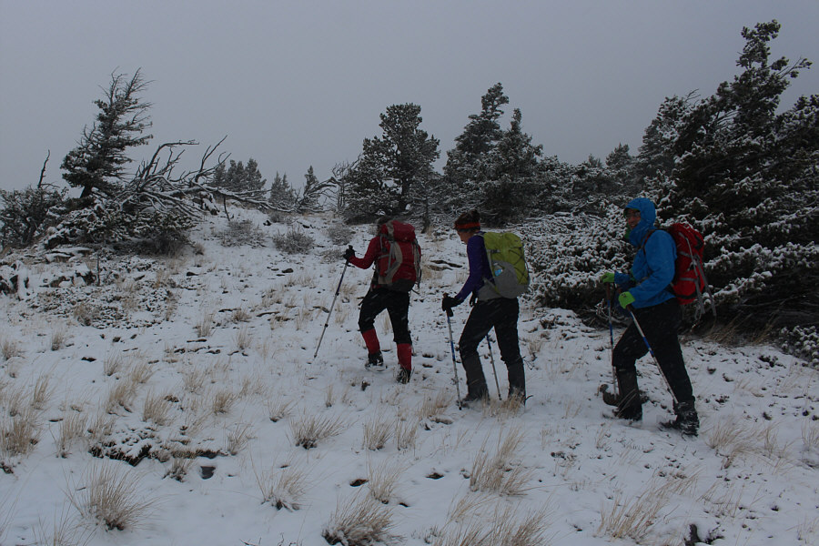 This is like a typical COC outing--lotsa people, shitty weather! :-)