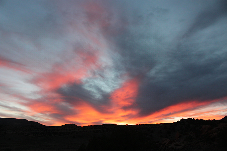 Red sky at night, a sailor's delight!
