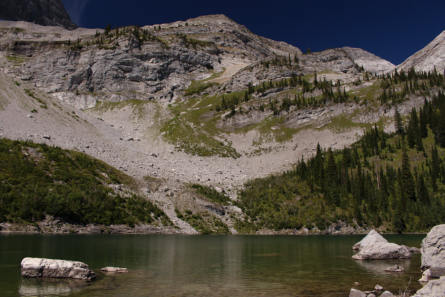 Good place to camp too if you wanna make it a 2-day trip.