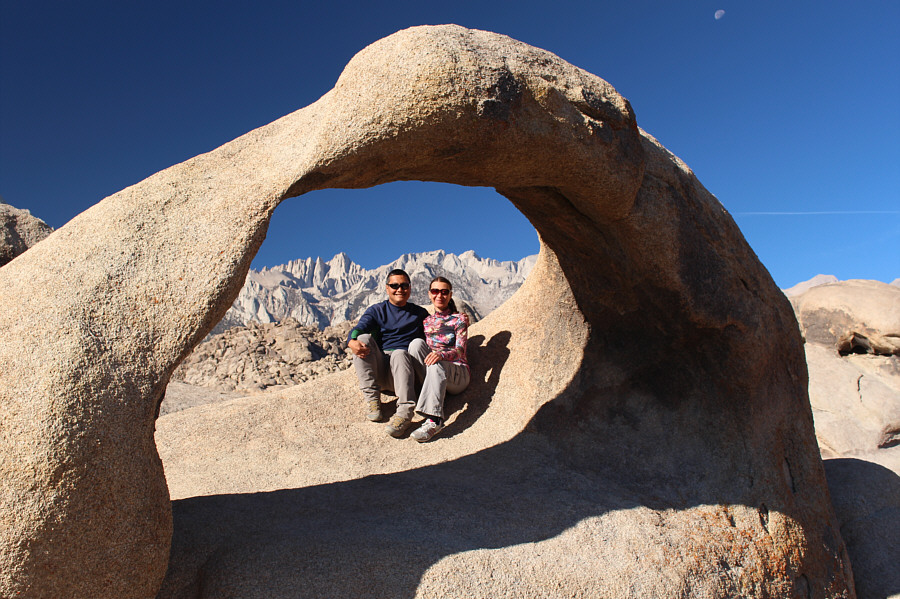 Reminds me of the Guardian of Forever from the Star Trek episode, "The City on the Edge of Forever"!