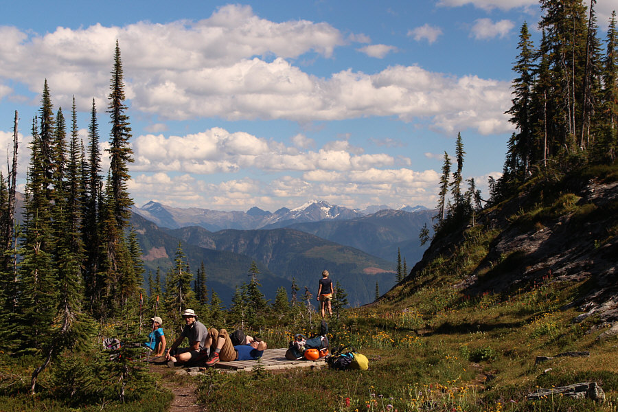 Anyone bring a deck of cards?