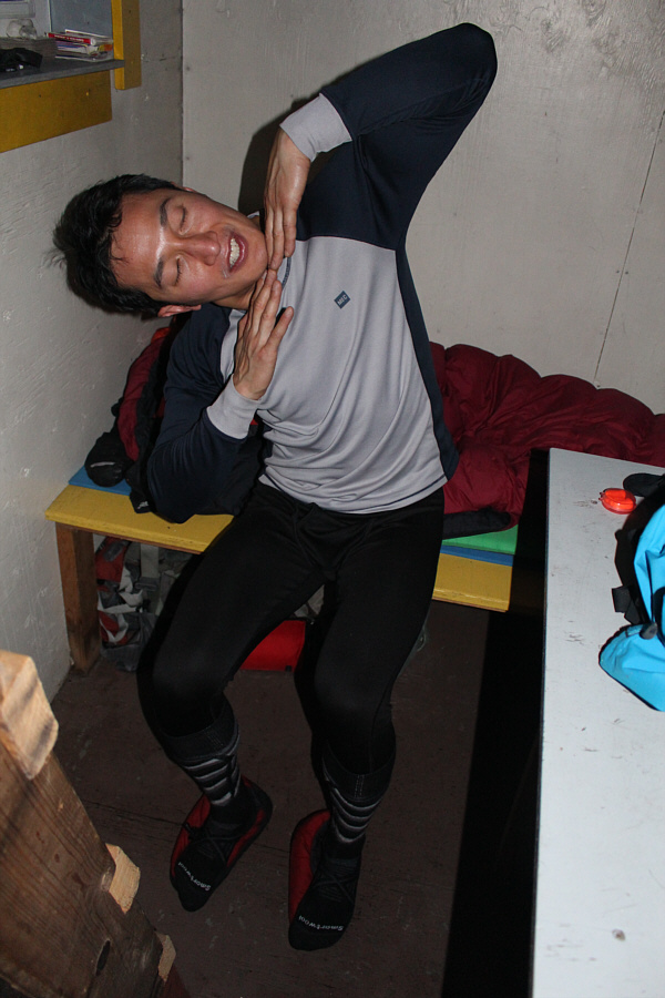 Why do I have Madonna's "Vogue" running through my head? Strike a pose!