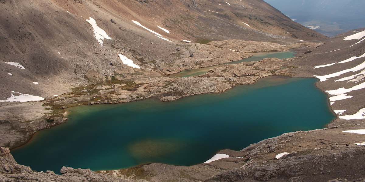 With all the traffic coming through here on a regular basis, this bivy site could use an outhouse.