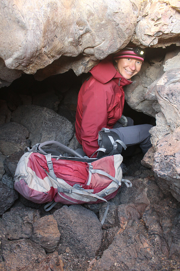 A very cute spelunker!