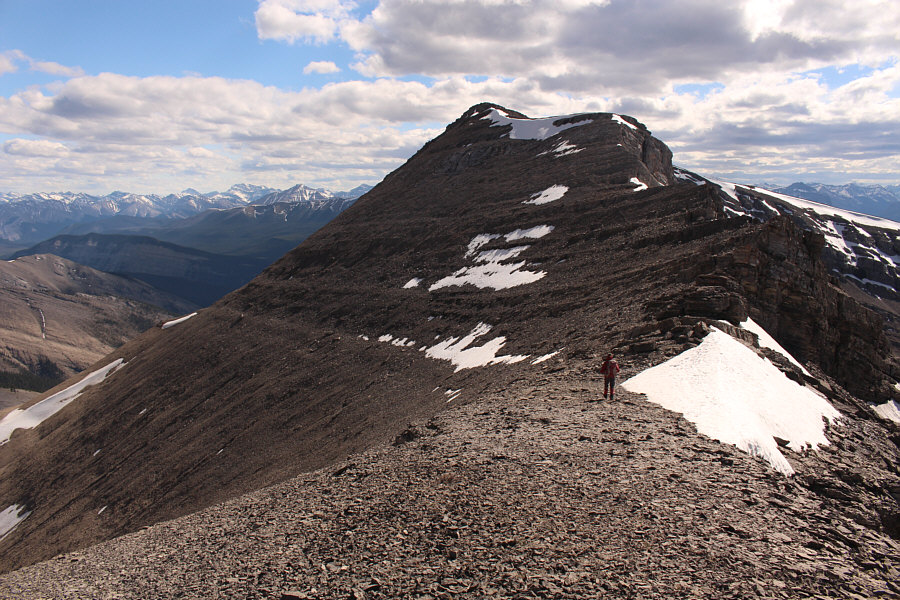 It's best to stick close to the ridge crest.