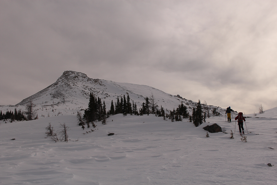 The ridge looks deceptively low here...