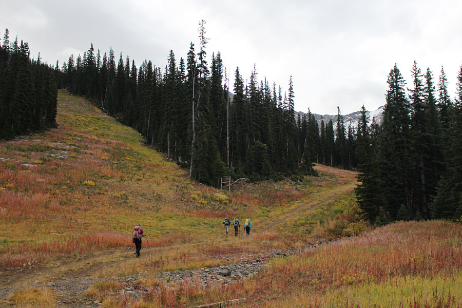 This isn't the easiest route into the basin below Mount Howard Douglas, but it's hard to resist going up this way!