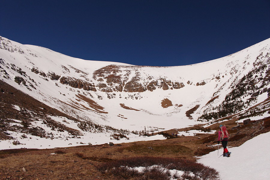 Getting to the ridge above ain't gonna be so easy...