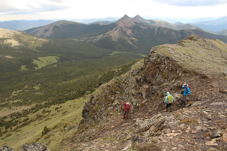 There's actually some good scree/dirt surfing to be had on the way down!