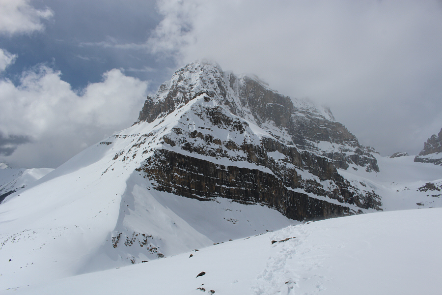 Definitely a peak I would like to ski in the future...