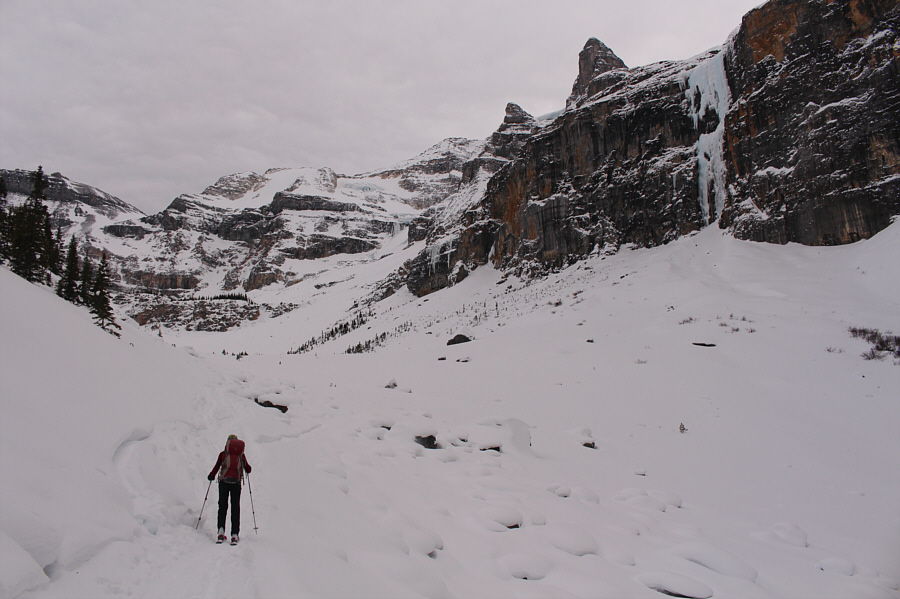Watch for rock hazards while skiing back this way...