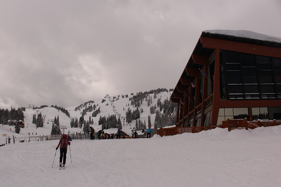 It took us 1 hour 48 minutes to skin up here from the parking lot.