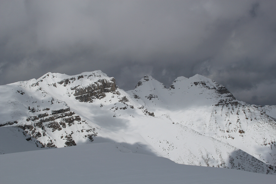 I guess I should come back and bag Mount Howard Douglas one of these days...