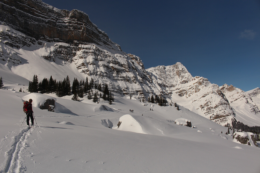 Oddly enough, this group stopped and turned around well short of the pass.