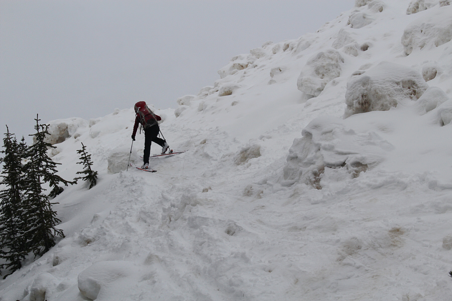 It's so annoying having to put climbing skins back on at the very end!