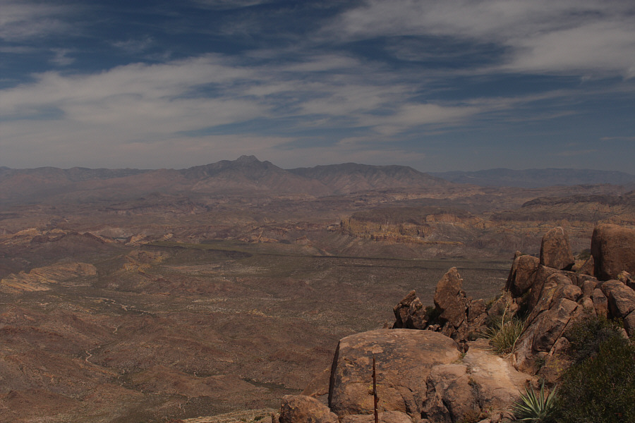 Can you spot a sliver of the Salt River in this photo?