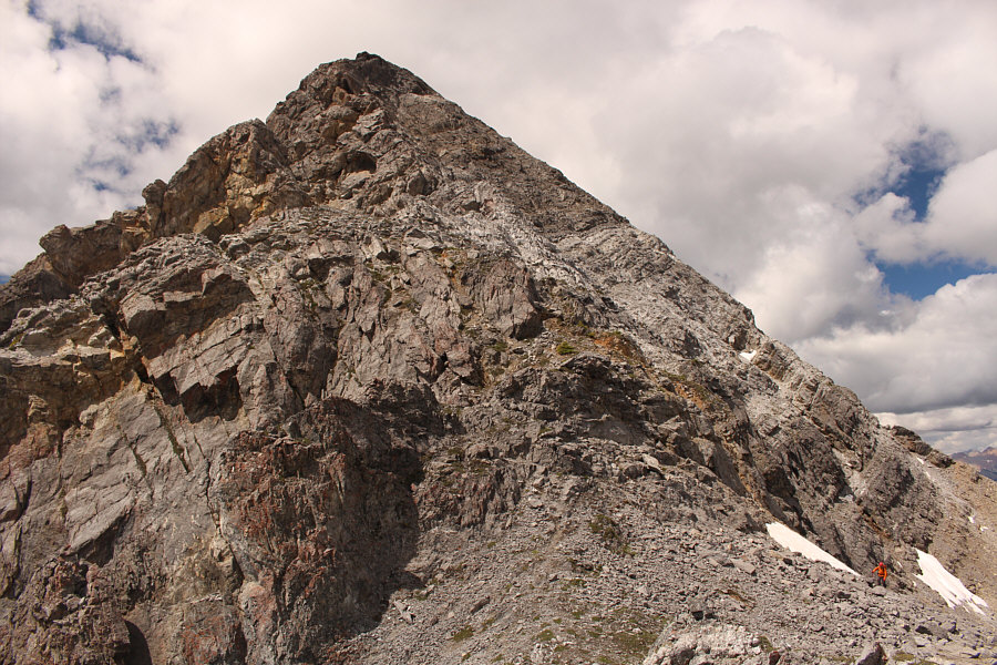 Raff was going to start traversing at the lower snow patches until I convinced him otherwise!