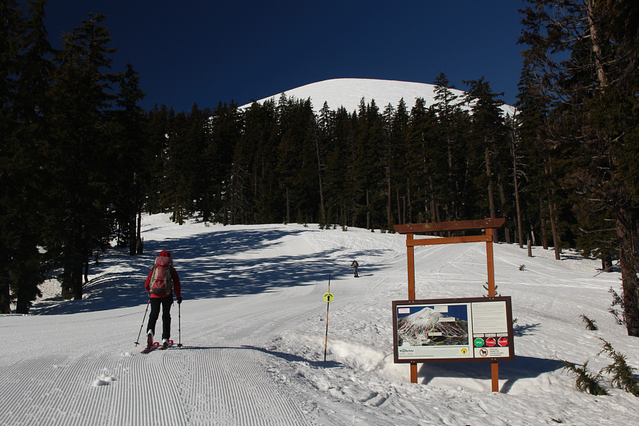 I don't think the restrictions on the upper mountain are as stringently enforced on bluebird days like this.