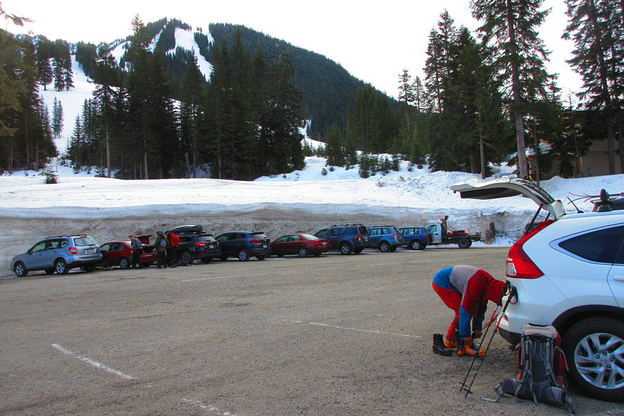 Not too busy in the parking lot.