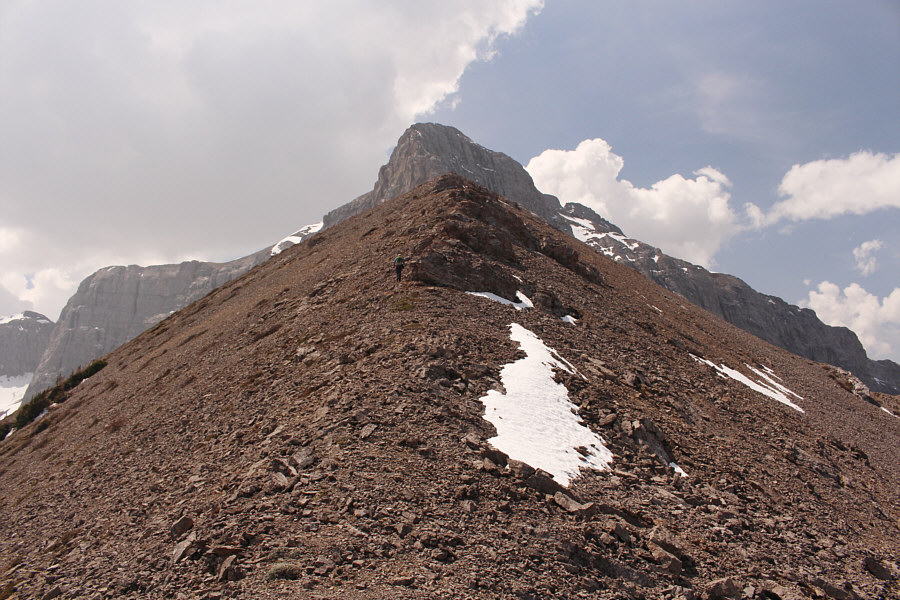 Lots of false summits along the way including the one with the steep cliffs!