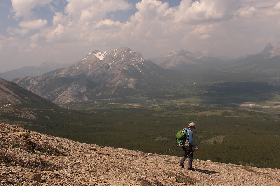 You should be able to also pick out Crowsnest Ridge, Mount Erickson, Phillipps Peak, Deadman Peak and Mount Ward.