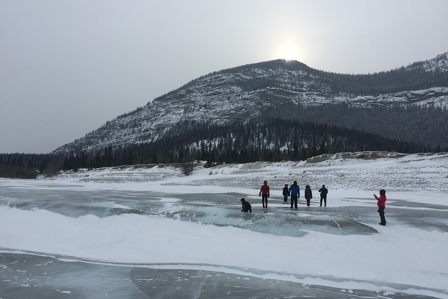 Very cool ice...even colder wind!