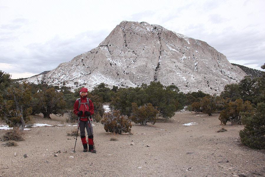 Lotsa nice campsites here, but there's no water!