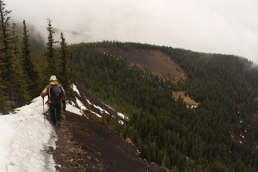 Even with a trail, the ridge feels a bit exposed here.