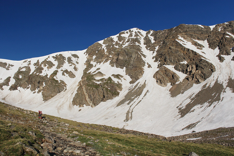 One guy with skis that passed us later on said that he was planning to ski down the couloir on the right!
