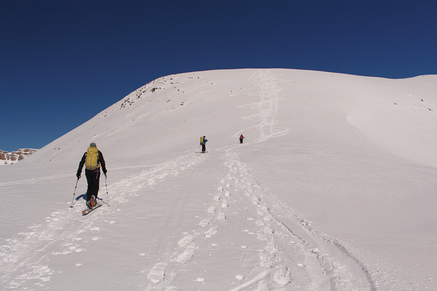 It's farther and longer than it looks to the top due to foreshortening!