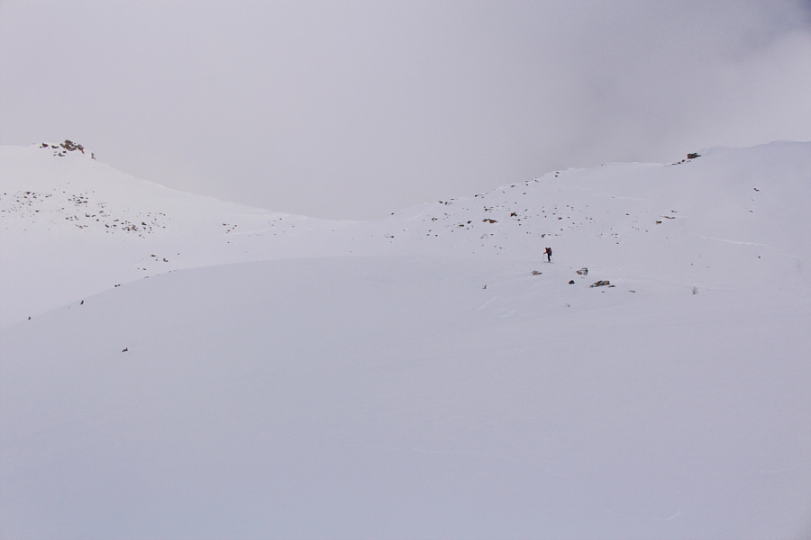 With a bit more determination, we probably could have tagged Richardson Ridge, but it will be nicer to come back on a clearer day.