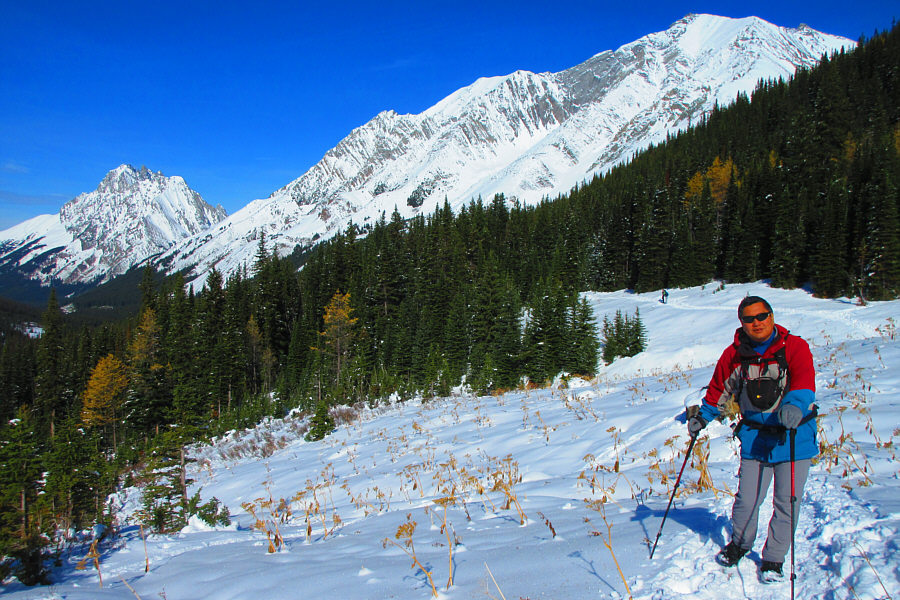 We saw a huge group of skiers/split-boarders here on this day.
