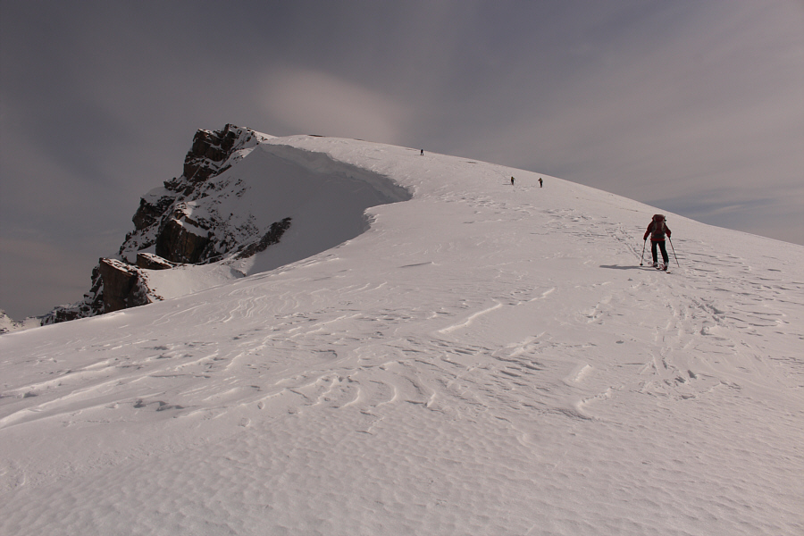 No ski crampons needed here on this day!